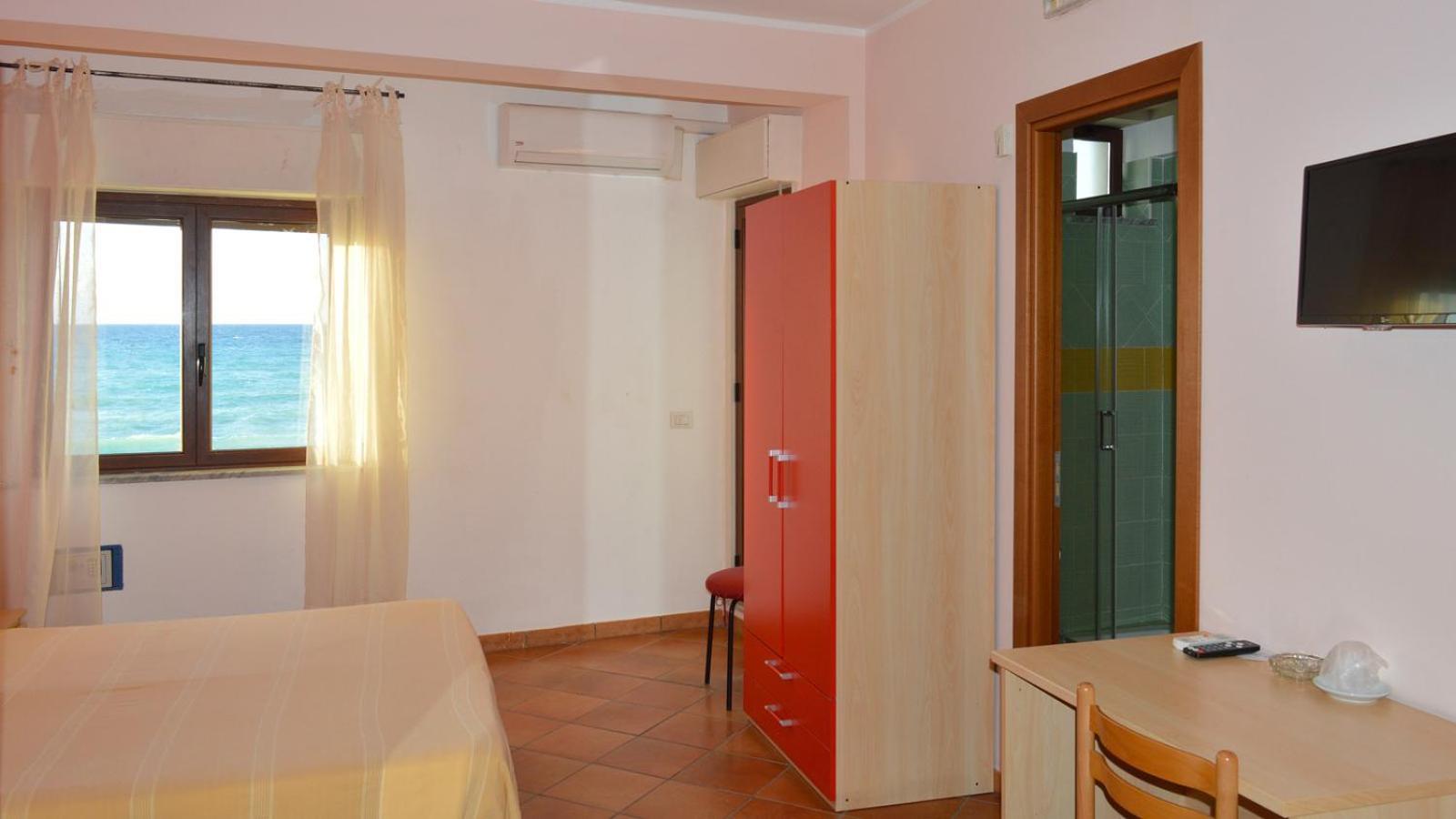 Splash'S Rooms Spadafora Exterior foto